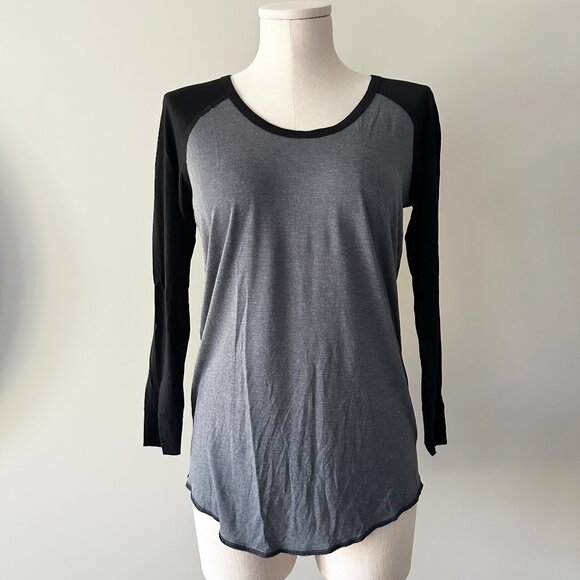Aritzia Wilfred Free Baseball Top Womens Size Small Grey Black 3/4 Sleeve - Picture 1 of 6